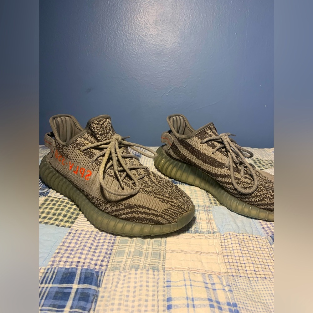 Used Yeezys Men’s Size 9